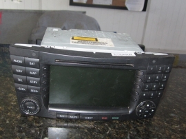 Mercedes Benz - NAVIGATION RADIO DISPLAY SCREEN - 2118204397